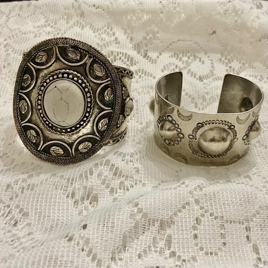 Lot of 2 Vintage, Chunky, Silver Tone Cuff Bangles