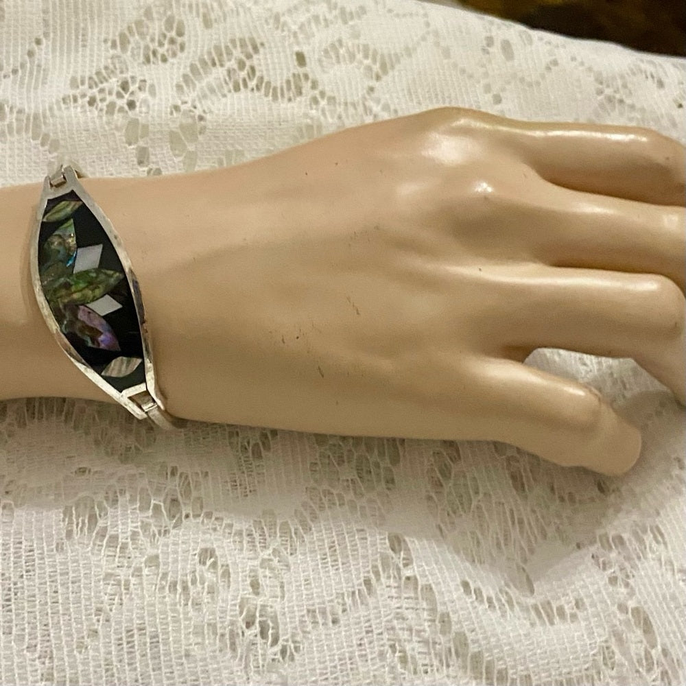 Lot of 2 Vintage Alpaca Silver with Black Abalone (M) and Green Abalone (S)