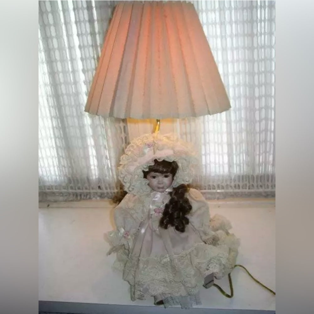 Vintage, Beautiful, Doll Electric Table Lamp
