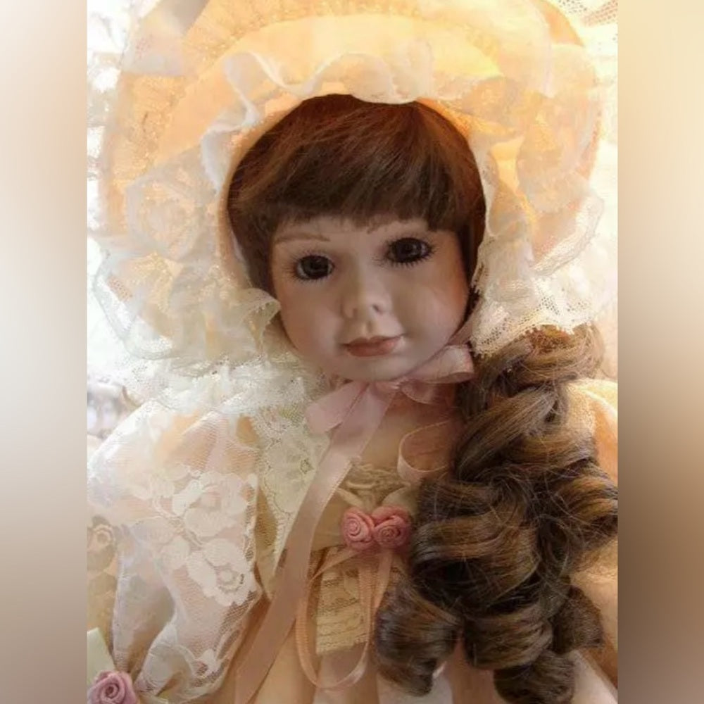 Vintage, Beautiful, Doll Electric Table Lamp