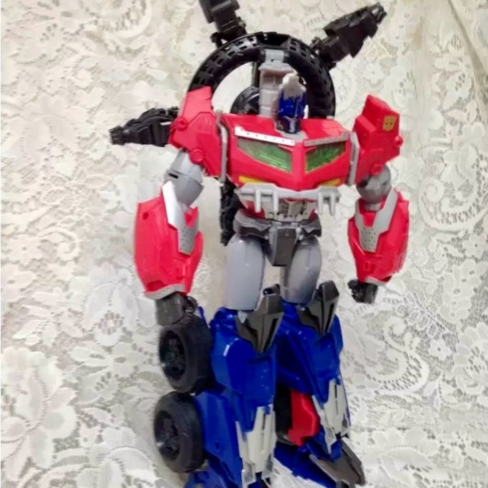 Amazing, Black and Red Robot Transformer 12in x 8.5in x 4.5in