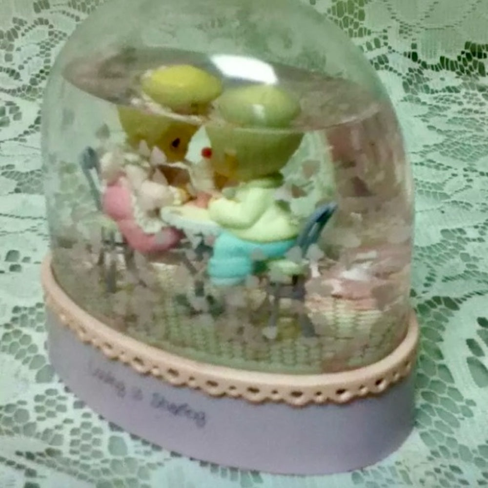 1992 Precious Moments, Loving is Sharing, 4inx4inx2.5in Snow Bubble Glass Dome
