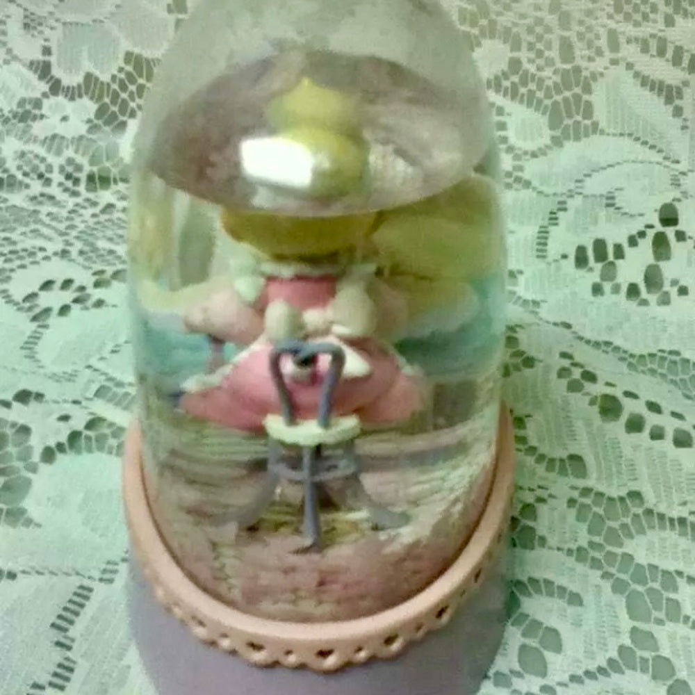 1992 Precious Moments, Loving is Sharing, 4inx4inx2.5in Snow Bubble Glass Dome