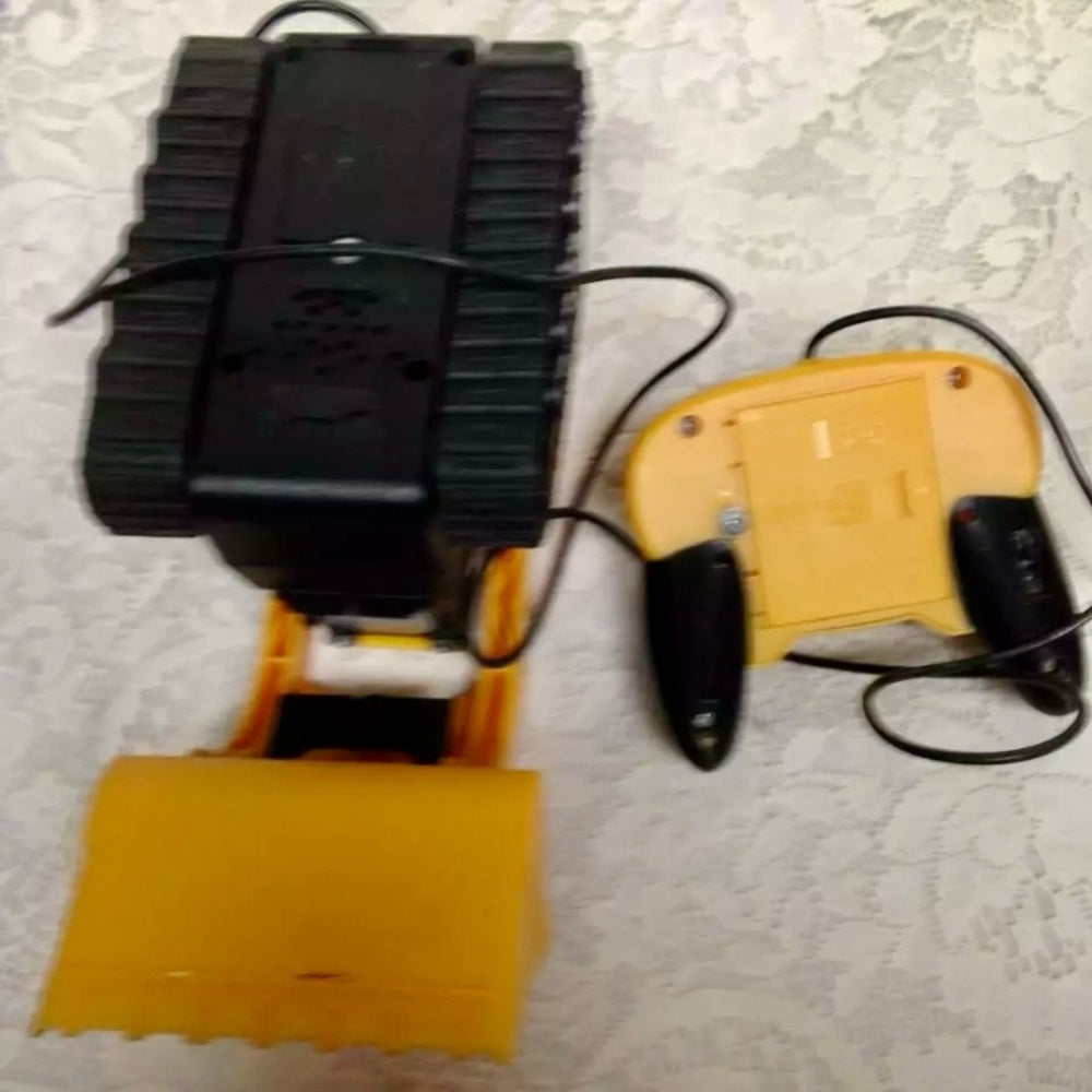 Caterpillar Construction Equipment with Remote 9in x 5in x 4in