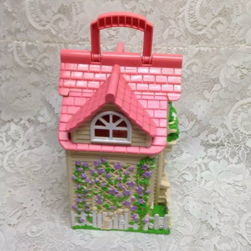 2000 Mattel Inc., Carry On Doll House 10in x 7.7in x 7in.