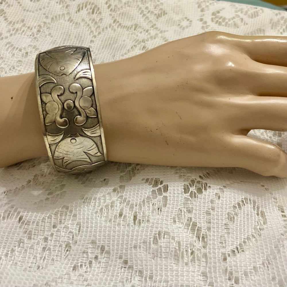 Lot of 2 Vintage, Chunky, Silver Tone Cuff Bangles-w/Black Stone-Fish Engraved