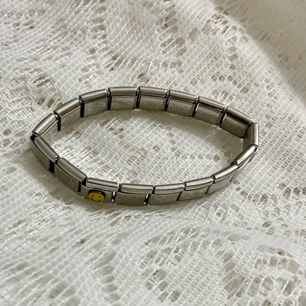 Vintage, D’LinkQ Smiley Silver Tone Stretchable Bracelet