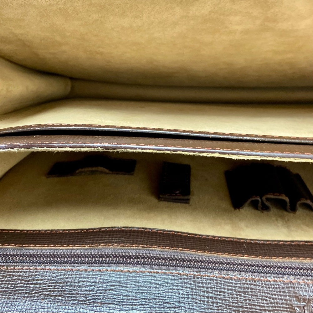 Authentic, Loewe, Uni-sex Brown Leather Double Gusset Briefcase with Orig. Key