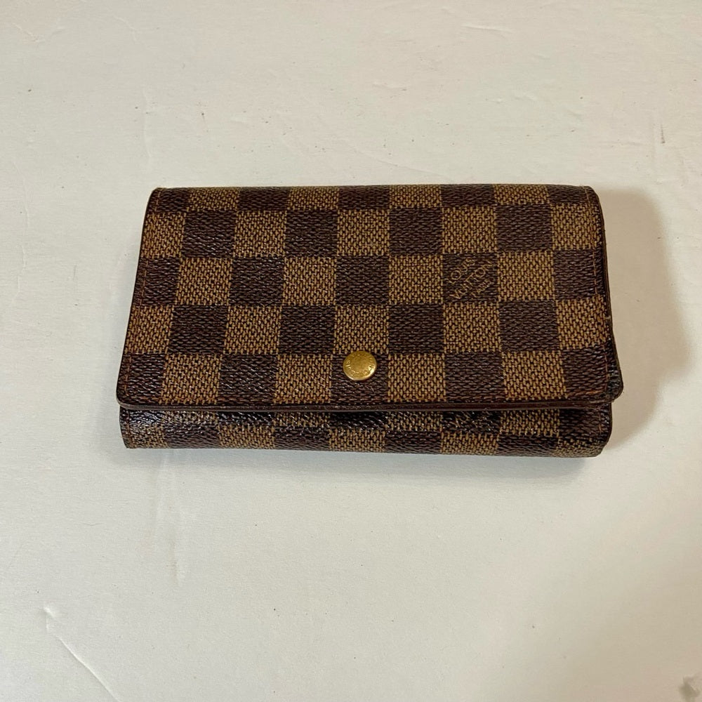 Louis Vuitton, Damier Ebene Tresor Bi-Fold Zip Wallet 5.5in x 4in (MI091…