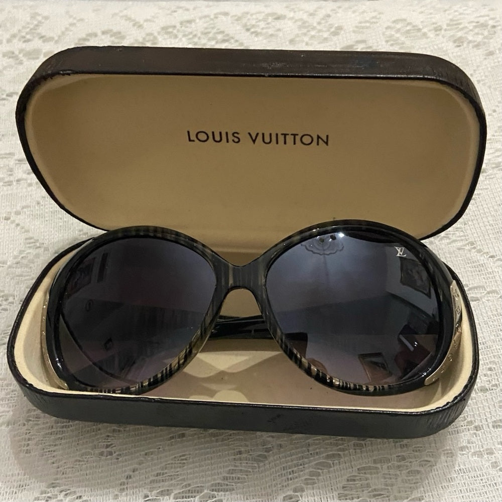 Vintage Louis Vuitton Gray Purple Sunglasses