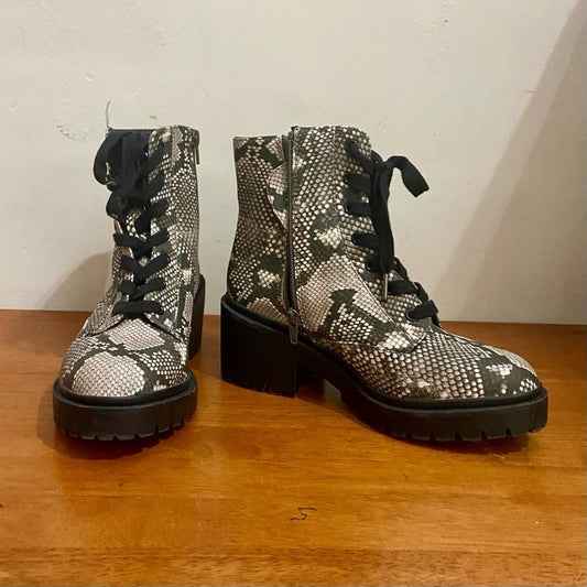 Faux Leather Snakeskin Zip Boots Gray and Black Size 8.5