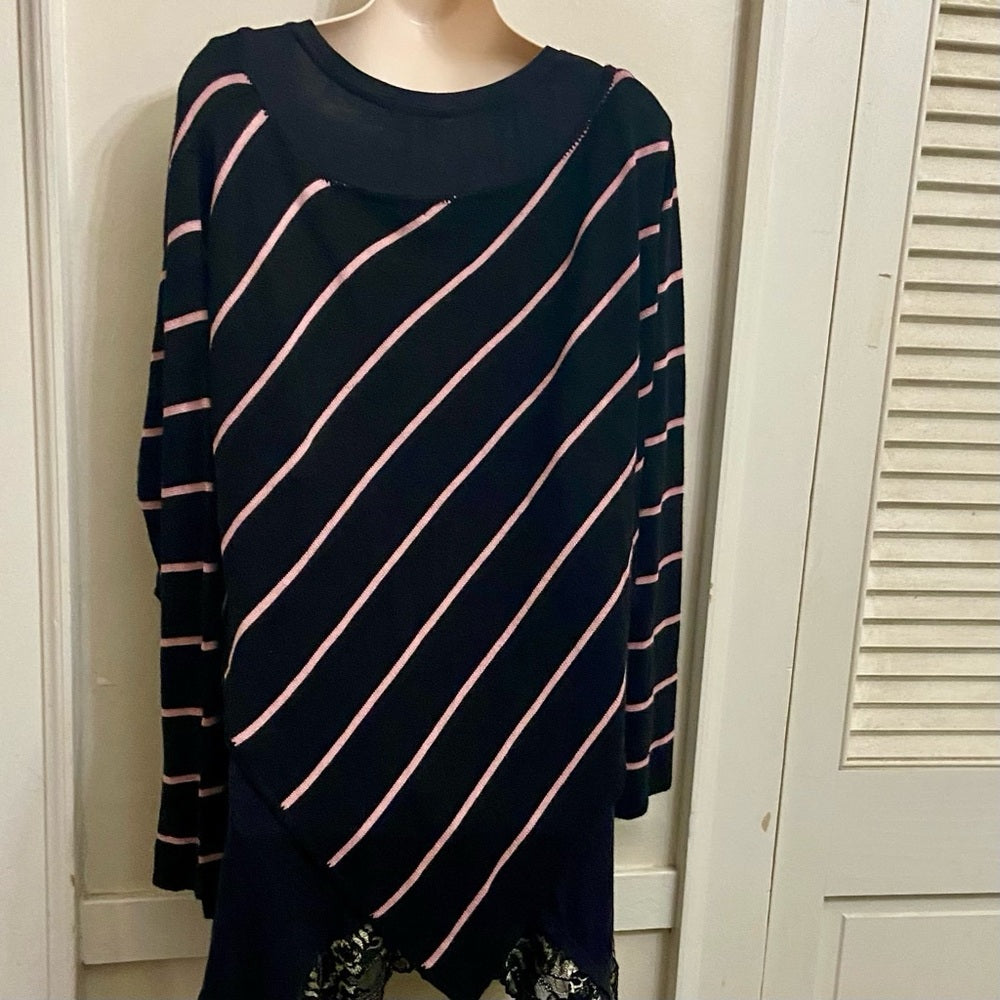 Carolyn Taylor Black and Pink Diagonal Blouse (L)