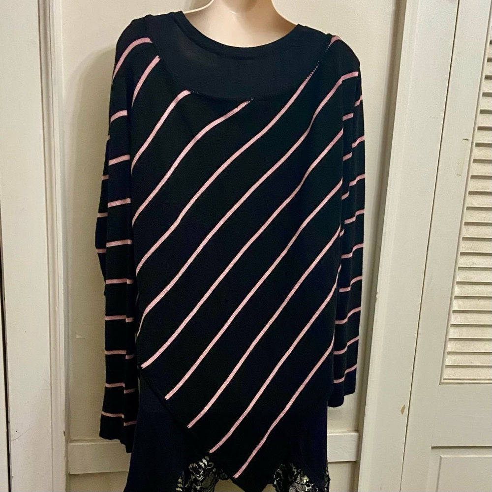 Carolyn Taylor Black and Pink Diagonal Blouse (L)