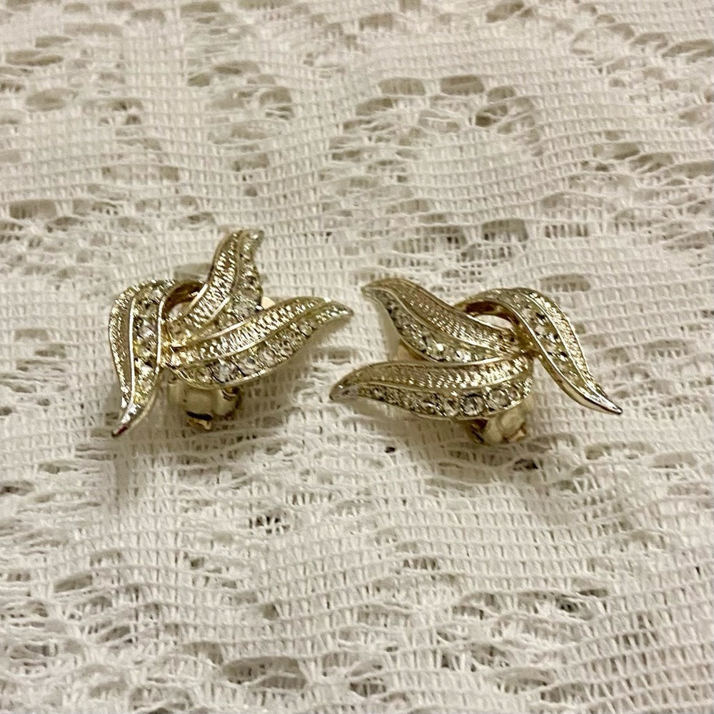 Art Deco- Vintage Kramer Gold Tone with Clear Crystal Clip Earrings