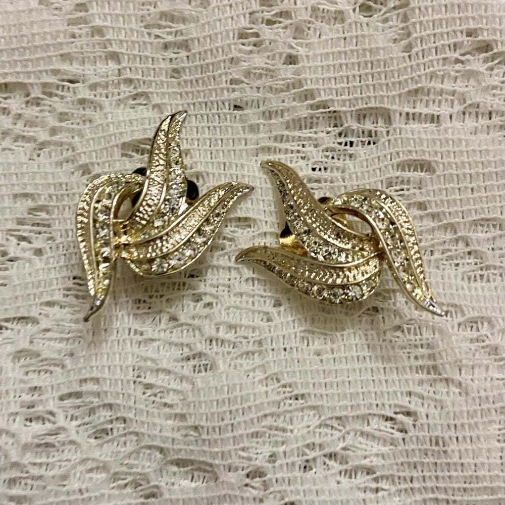 Art Deco- Vintage Kramer Gold Tone with Clear Crystal Clip Earrings