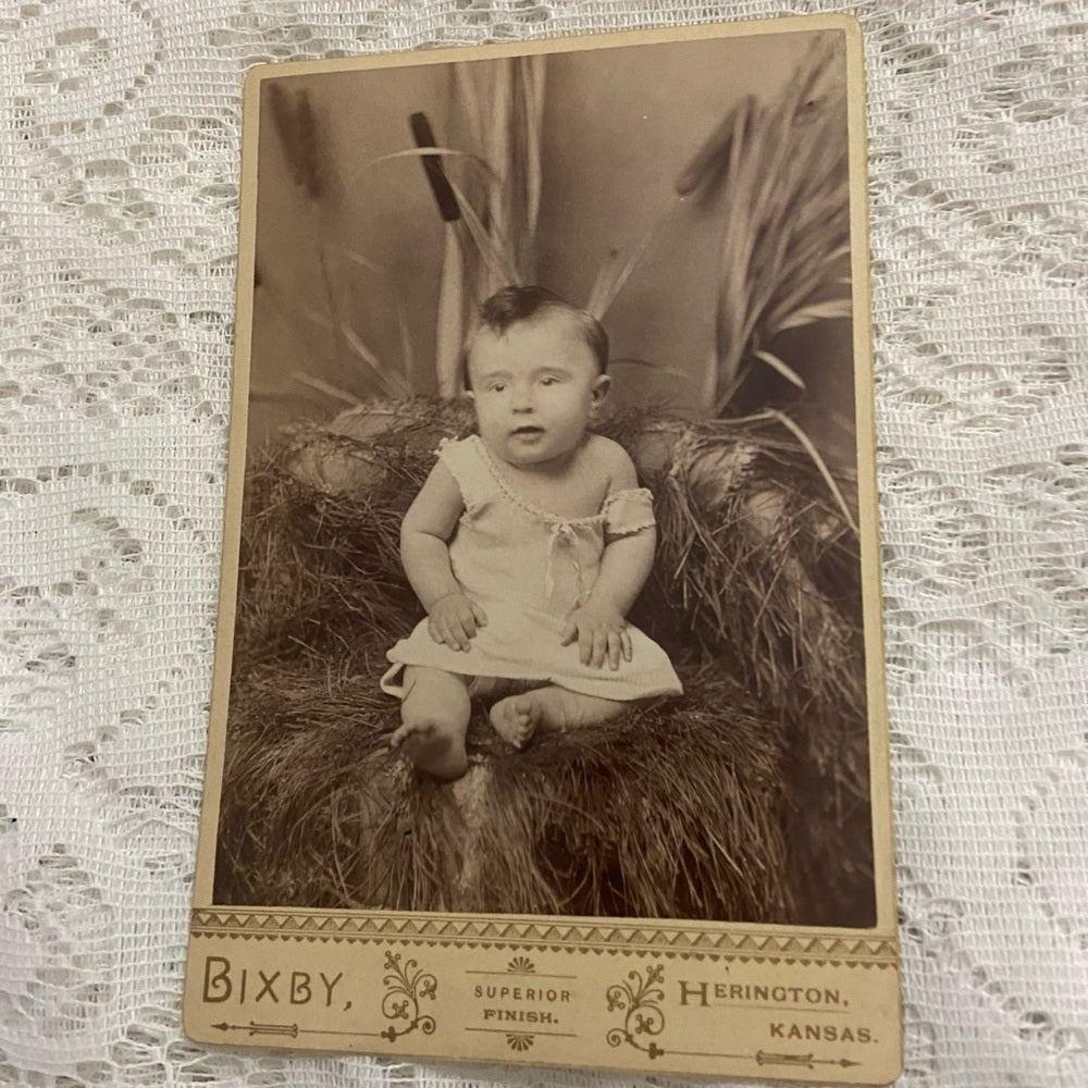Antique, Lot of 2 Collectible Children Portraits 6.5in x 4.5in (B)