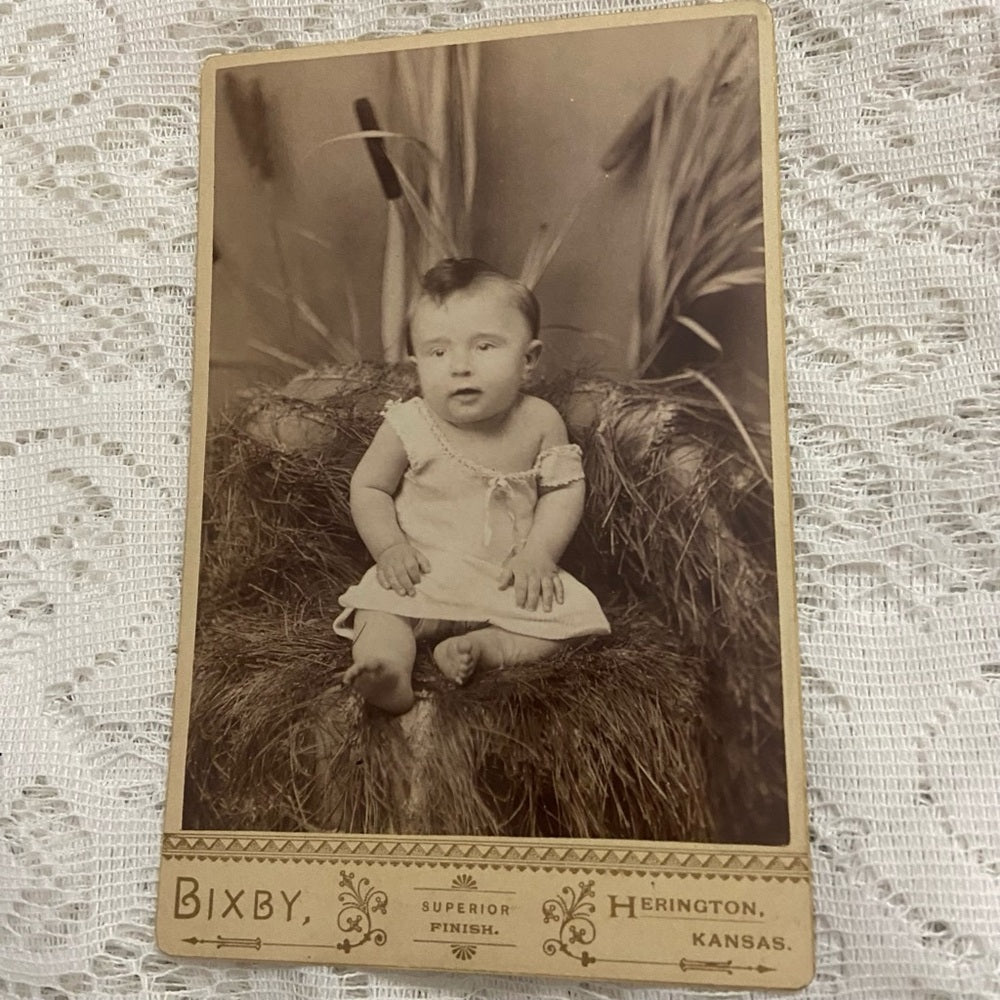 Antique, Lot of 2 Collectible Children Portraits 6.5in x 4.5in (B)