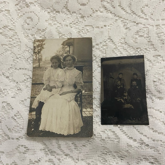 Antique, Lot of 2 Collectible Children Portraits (E)