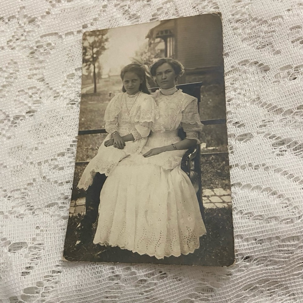 Antique, Lot of 2 Collectible Children Portraits (E)