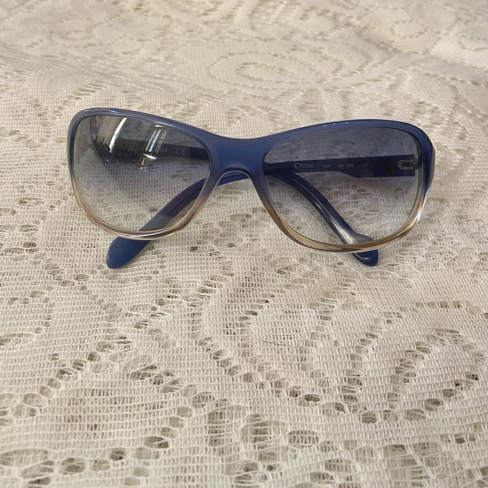 Chloe 120 Gradient Blue-Gray Sunglasses with Black Case