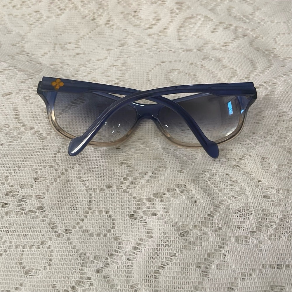 Chloe 120 Gradient Blue-Gray Sunglasses with Black Case