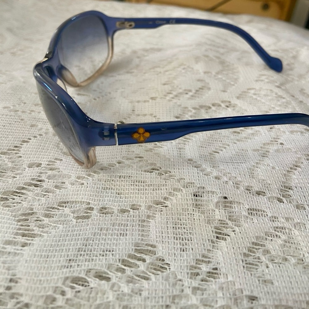 Chloe 120 Gradient Blue-Gray Sunglasses with Black Case