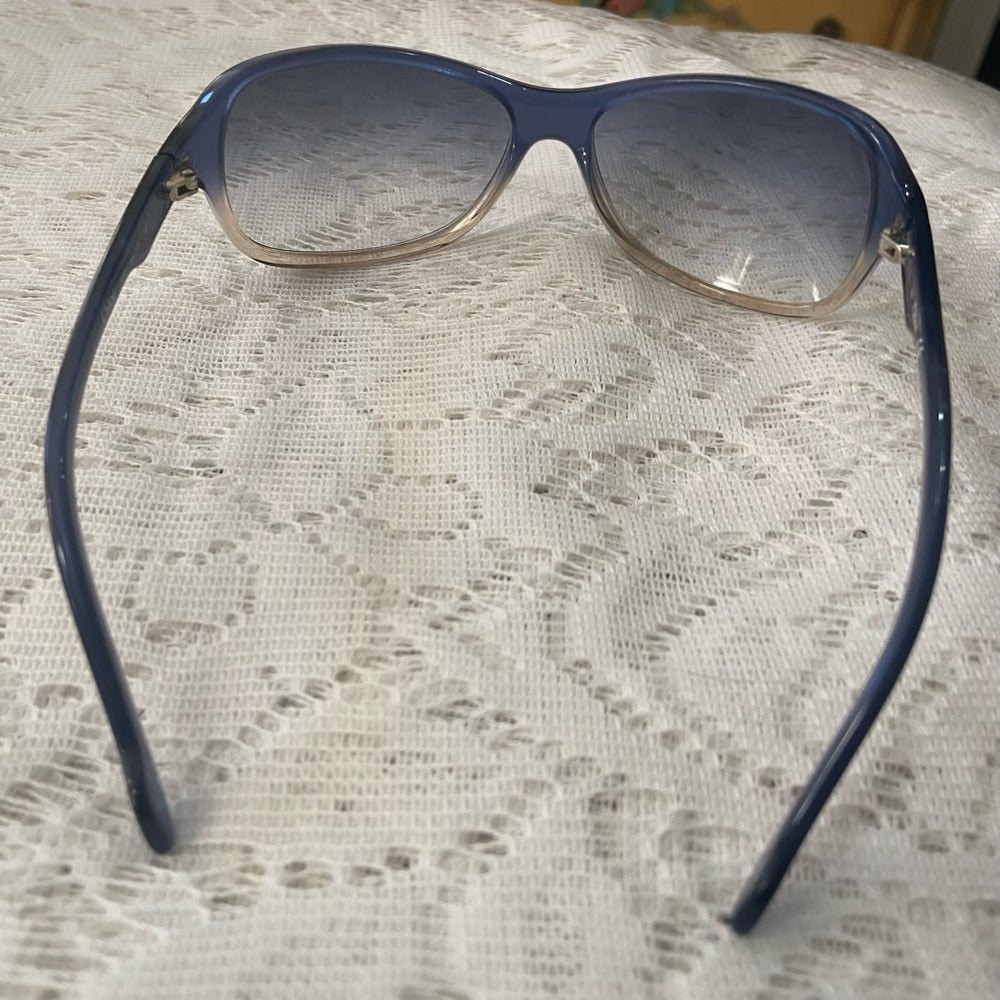 Chloe 120 Gradient Blue-Gray Sunglasses with Black Case