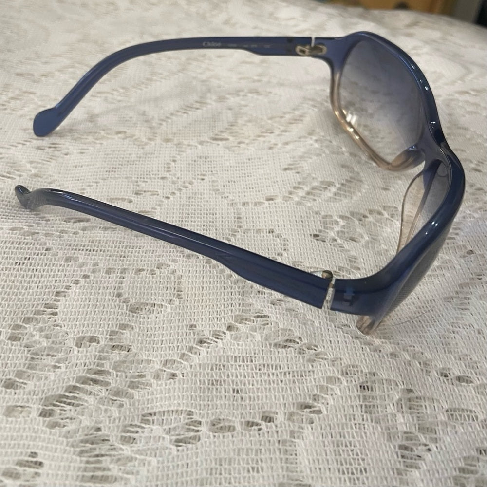 Chloe 120 Gradient Blue-Gray Sunglasses with Black Case