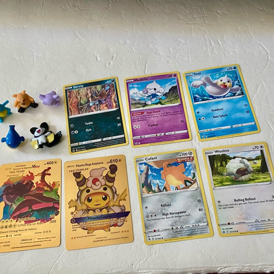 Lot II: 12pc Lot : 2 Gold Fan Arts Cards, 5 Pokemon Cards and 5 Pokémon F…