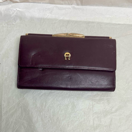 Vintage, Etienne Aigner Burgundy Leather, Kisslock Long Wallet