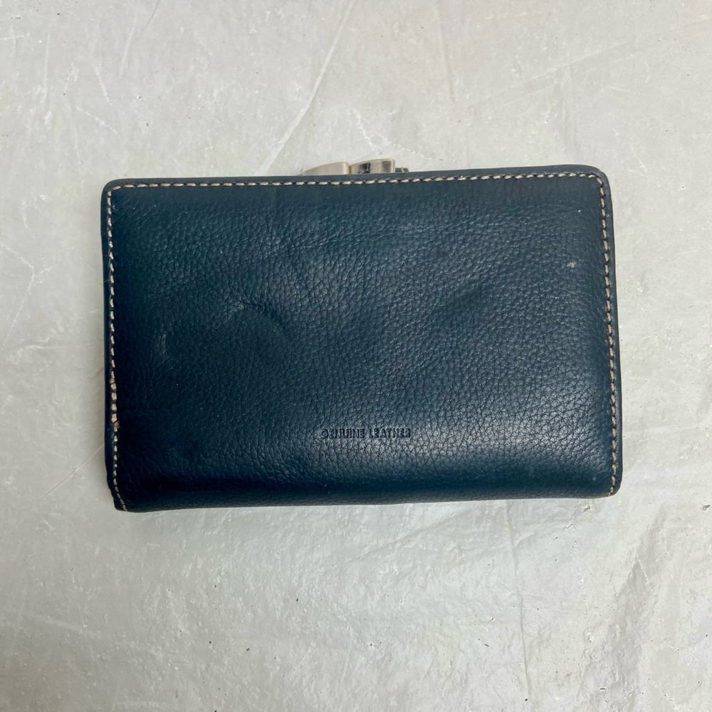 Vintage, Black Leather, Compact, Kisslock Coin Wallet 5.5in  x 3.5in