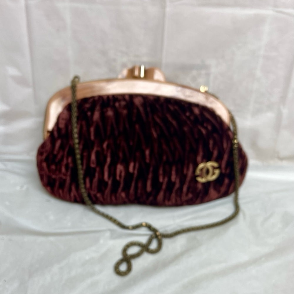 Vintage, Brown Velvet Shoulder Bag W/ Lucite Kisslock Clasp