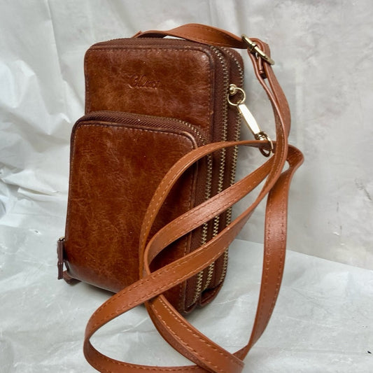 Vintage Cluci Brown Leather 3-Zippy Compartments Crossbody