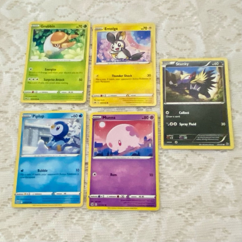 Lot SS: 12pc Lot : 2 Gold Fan Arts Cards, 5 Pokemon Cards and 5 Pokémon …