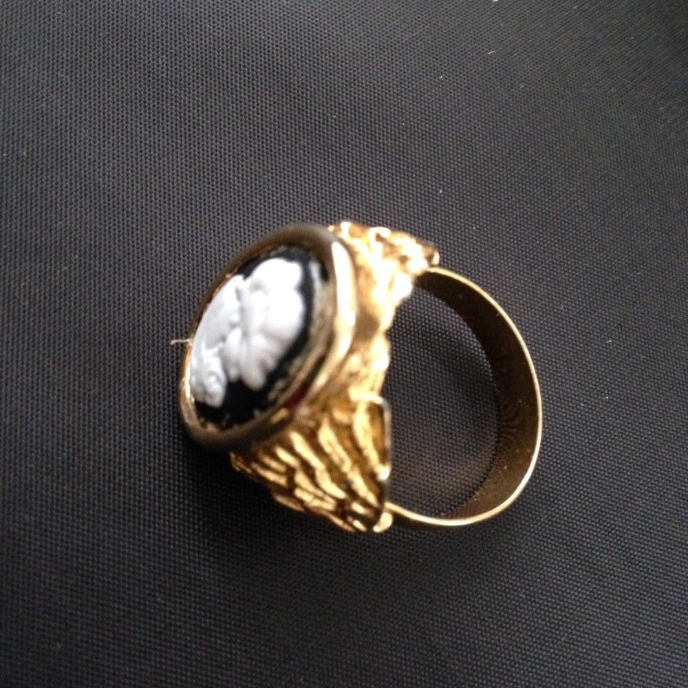 Vintage Stamped Hobe Black Cameo Adjustable Ring