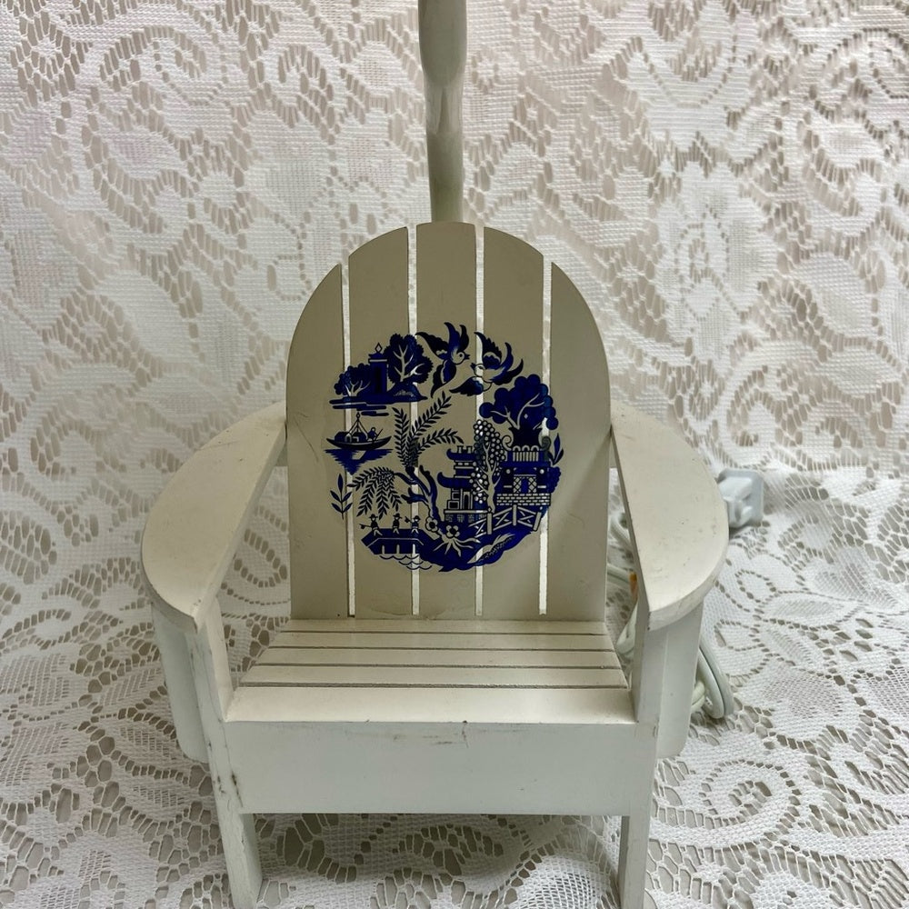 Vintage, Blue Willow-Figural Chair  Electric TableLamp 15inT x 6inW