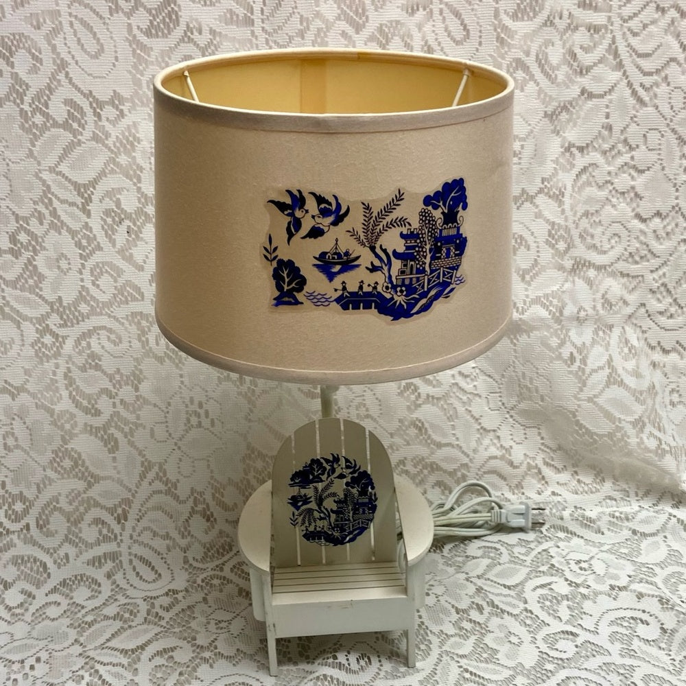 Vintage, Blue Willow-Figural Chair  Electric TableLamp 15inT x 6inW