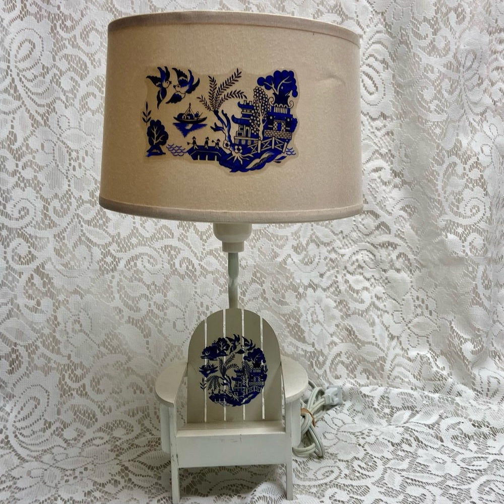 Vintage, Blue Willow-Figural Chair  Electric TableLamp 15inT x 6inW