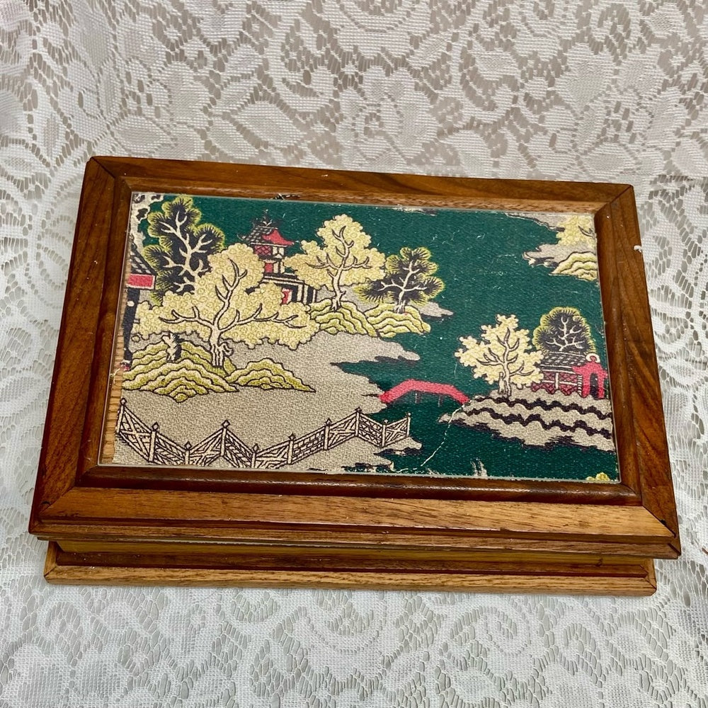 Vintage Polychrome Blue Willow Trinket or Treasure Box- 14in x 10in x 4in