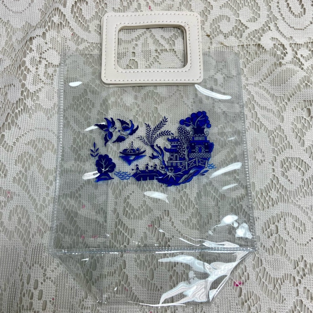 Blue Willow, Small Clear Plastic Tote or Gift Bag 10in x 7in  x 4in B) (E0625)