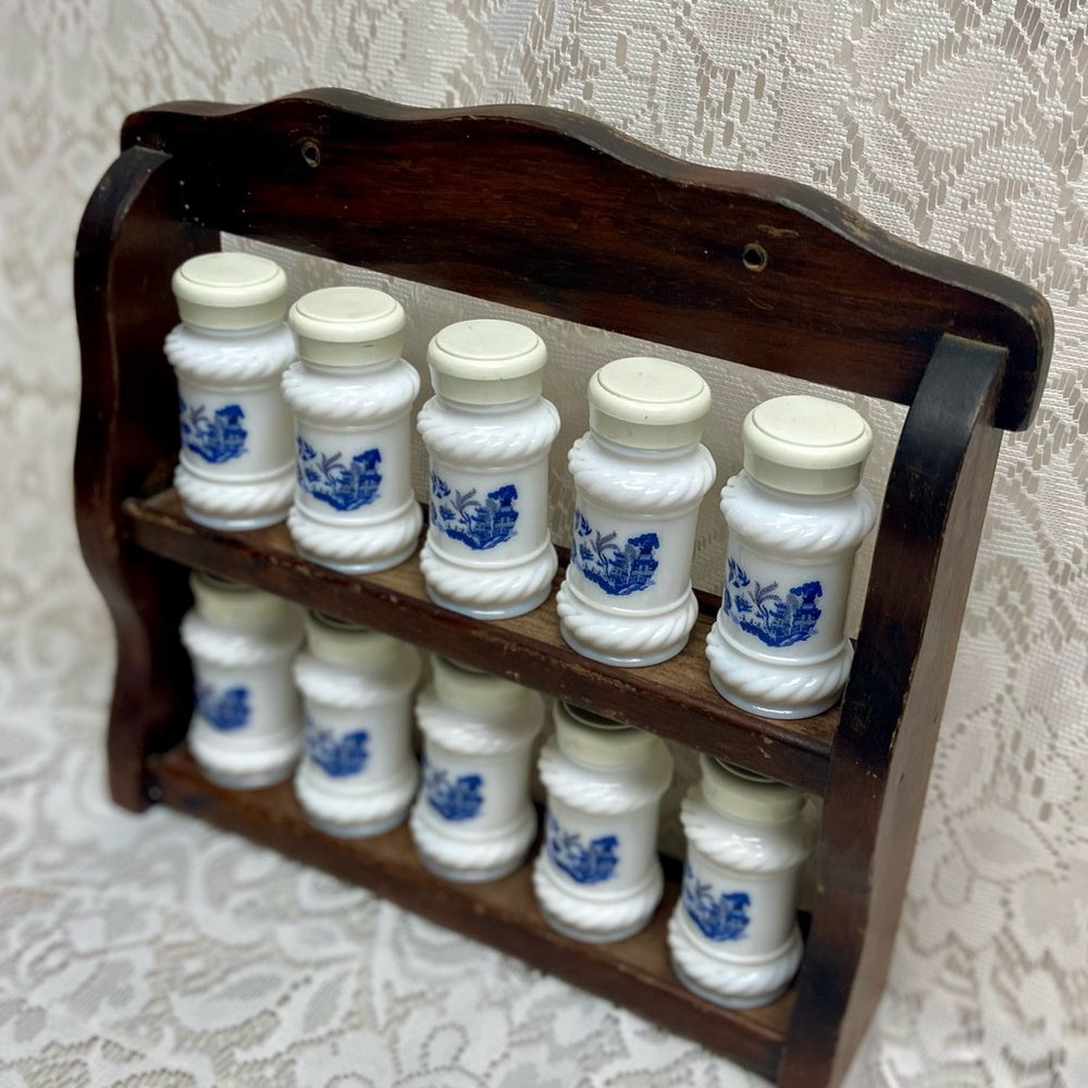 Vintage, 10-pc Blue Willow Milk Glass Shaker Set with Wooden Rack. (2T0625)  Thi