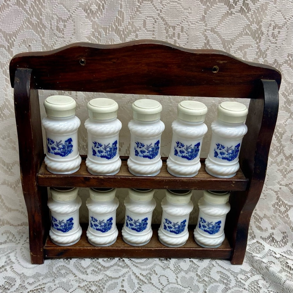 Vintage, 10-pc Blue Willow Milk Glass Shaker Set with Wooden Rack. (2T0625)  Thi