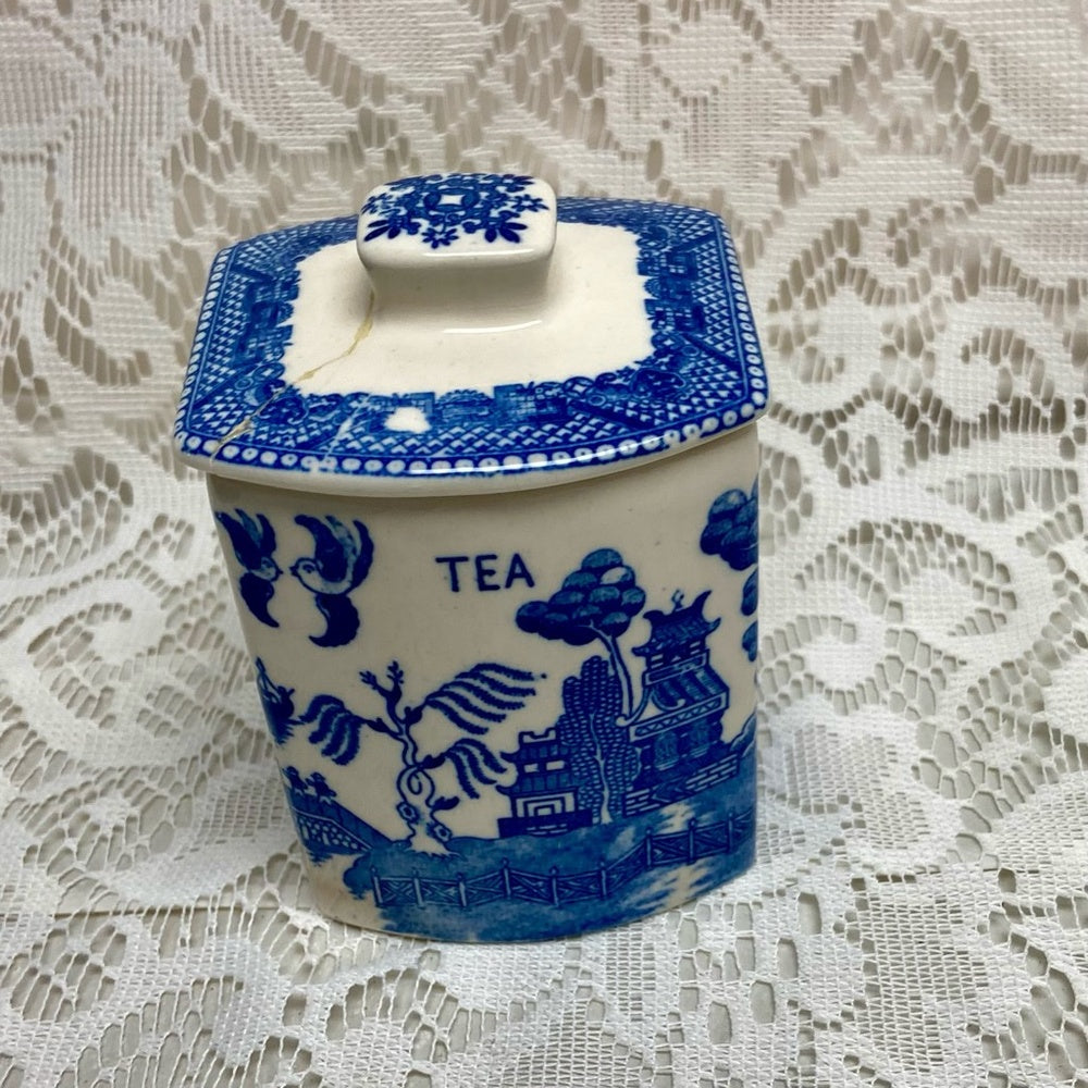 Vintage, Rare, Set of 2  Blue Willow Tea and Coffee Canister Set  5.5in T and 4.