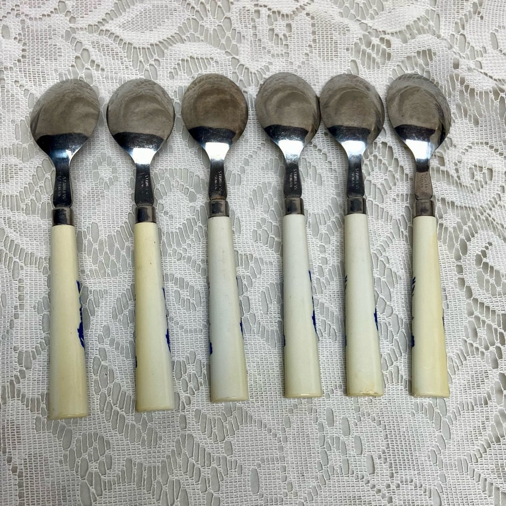 Vintage, 18-pc Blue Willow Flatware Set for 6