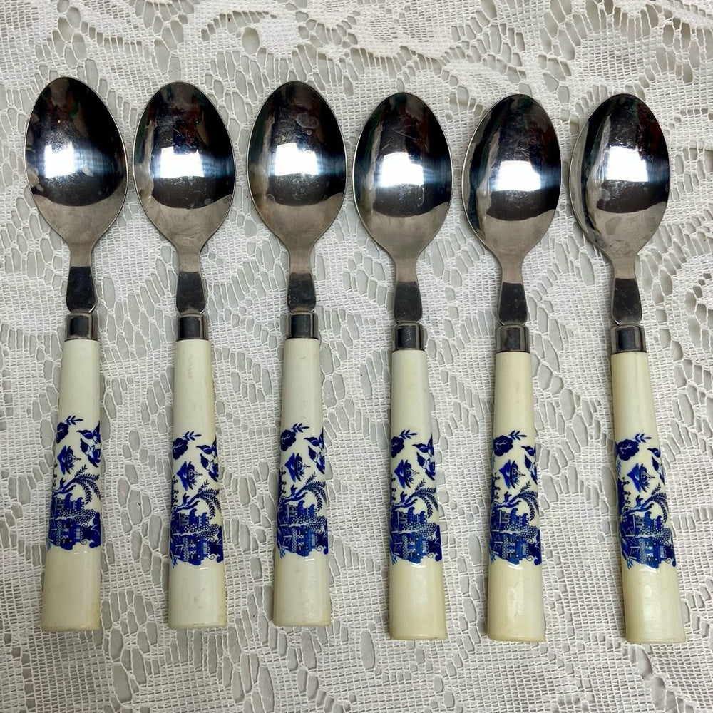 Vintage, 18-pc Blue Willow Flatware Set for 6