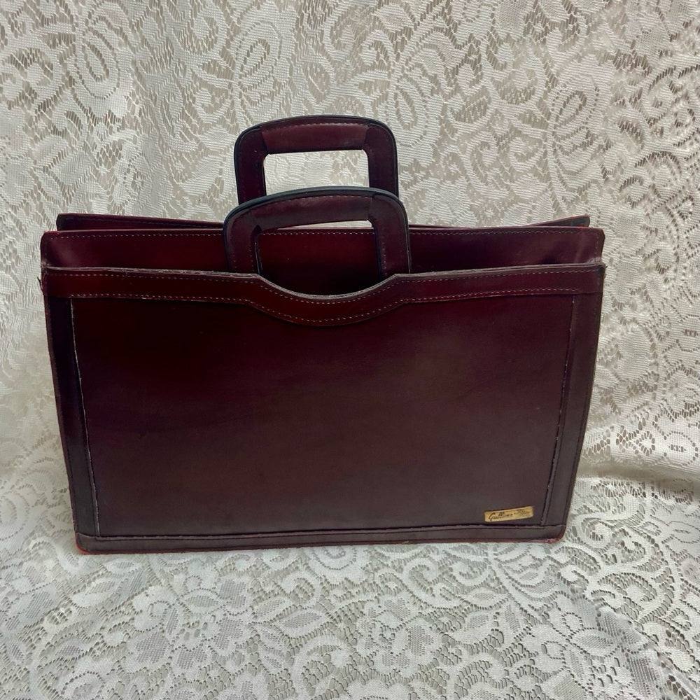 Vintage, Gulliver, Burgundy Leather Briefcase 17in x 12in x 4in