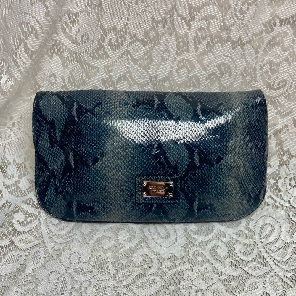 Vintage, Nine West Gray Faux Snakeskin Leather Clutch-Tote 13in x 12in