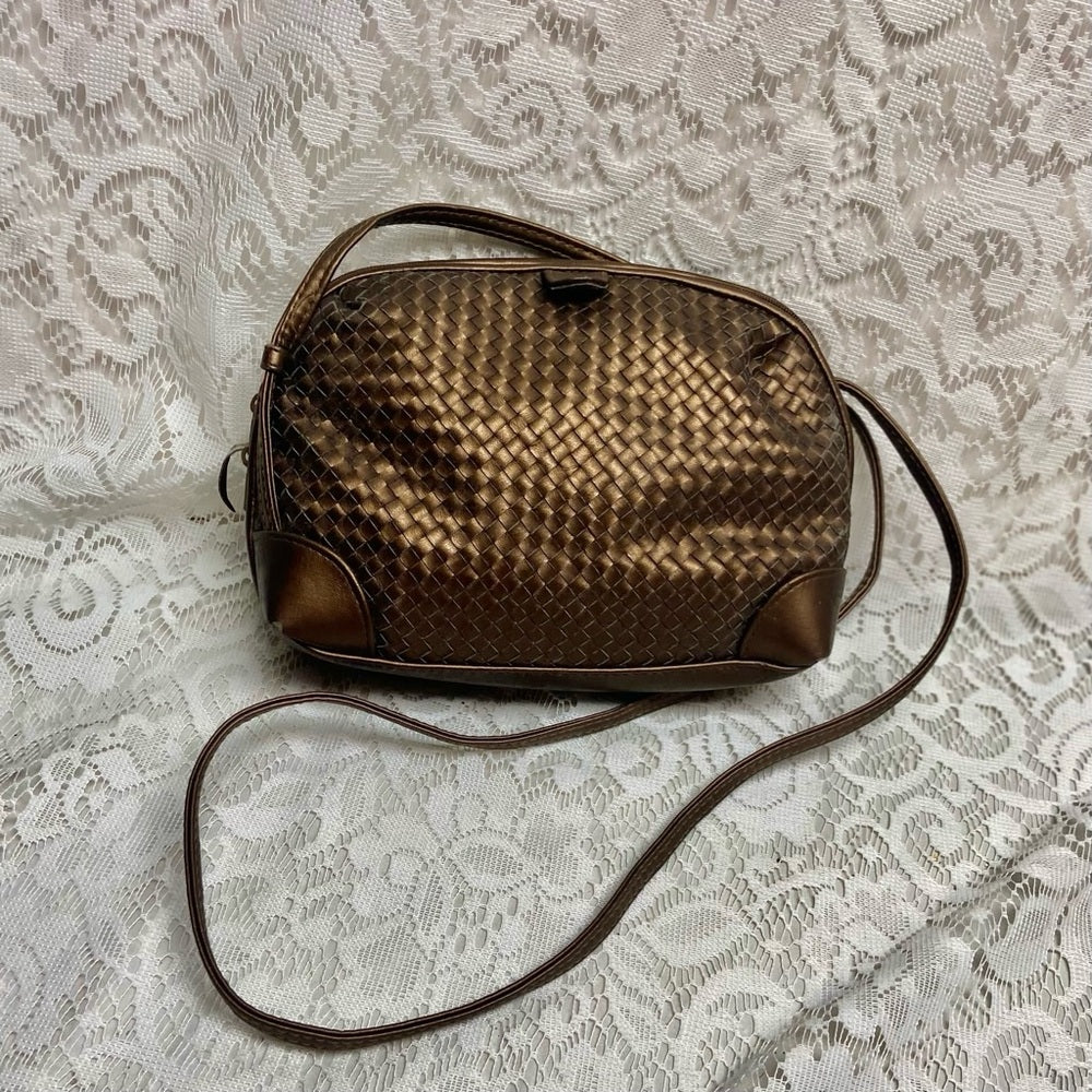 Vintage, Vinilo Gold Woven Leather Crossbody Bag (9in x 7in x 3in)