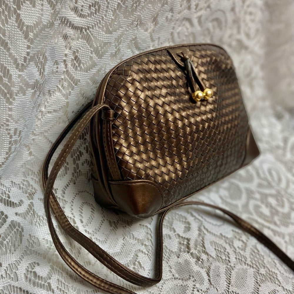 Vintage, Vinilo Gold Woven Leather Crossbody Bag (9in x 7in x 3in)