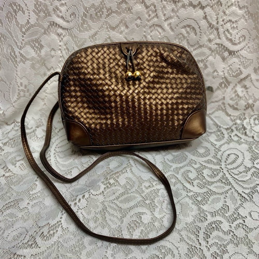 Vintage, Vinilo Gold Woven Leather Crossbody Bag (9in x 7in x 3in)